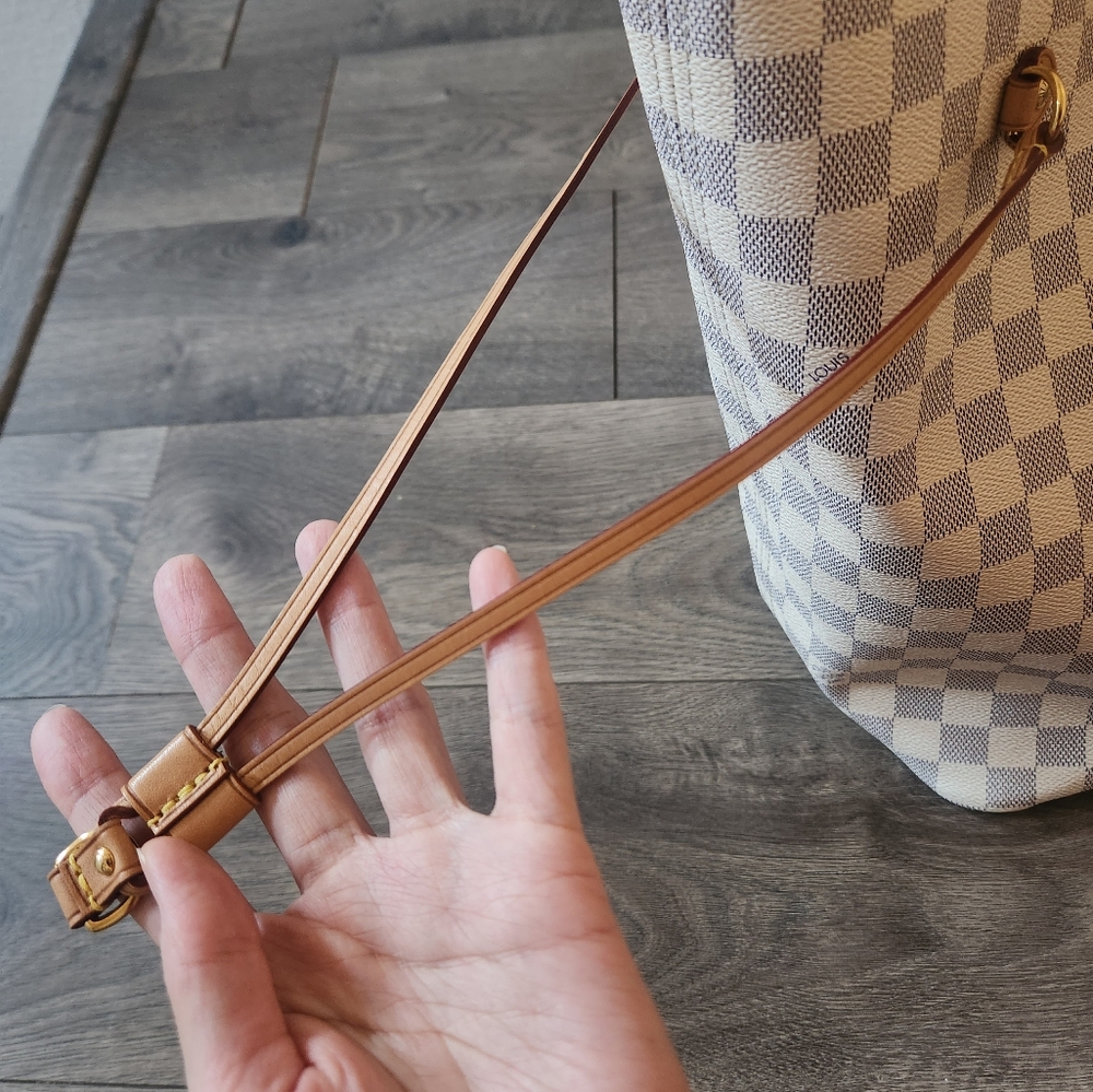 Louis Vuitton Damier Azur Neverfull - Picture 4 of 16